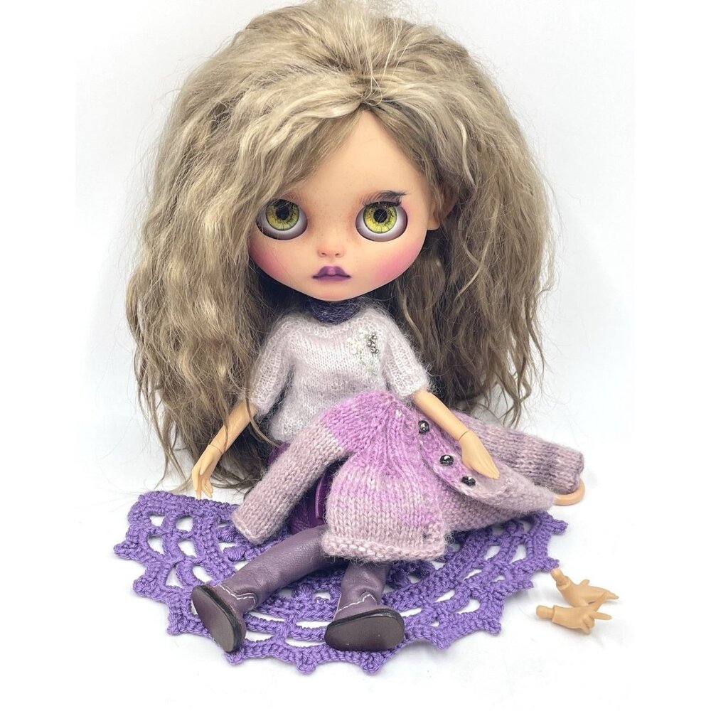 Custom OOAK Blythe TBL Factory Doll by Arkhippo 2022 - Picture 8 of 16